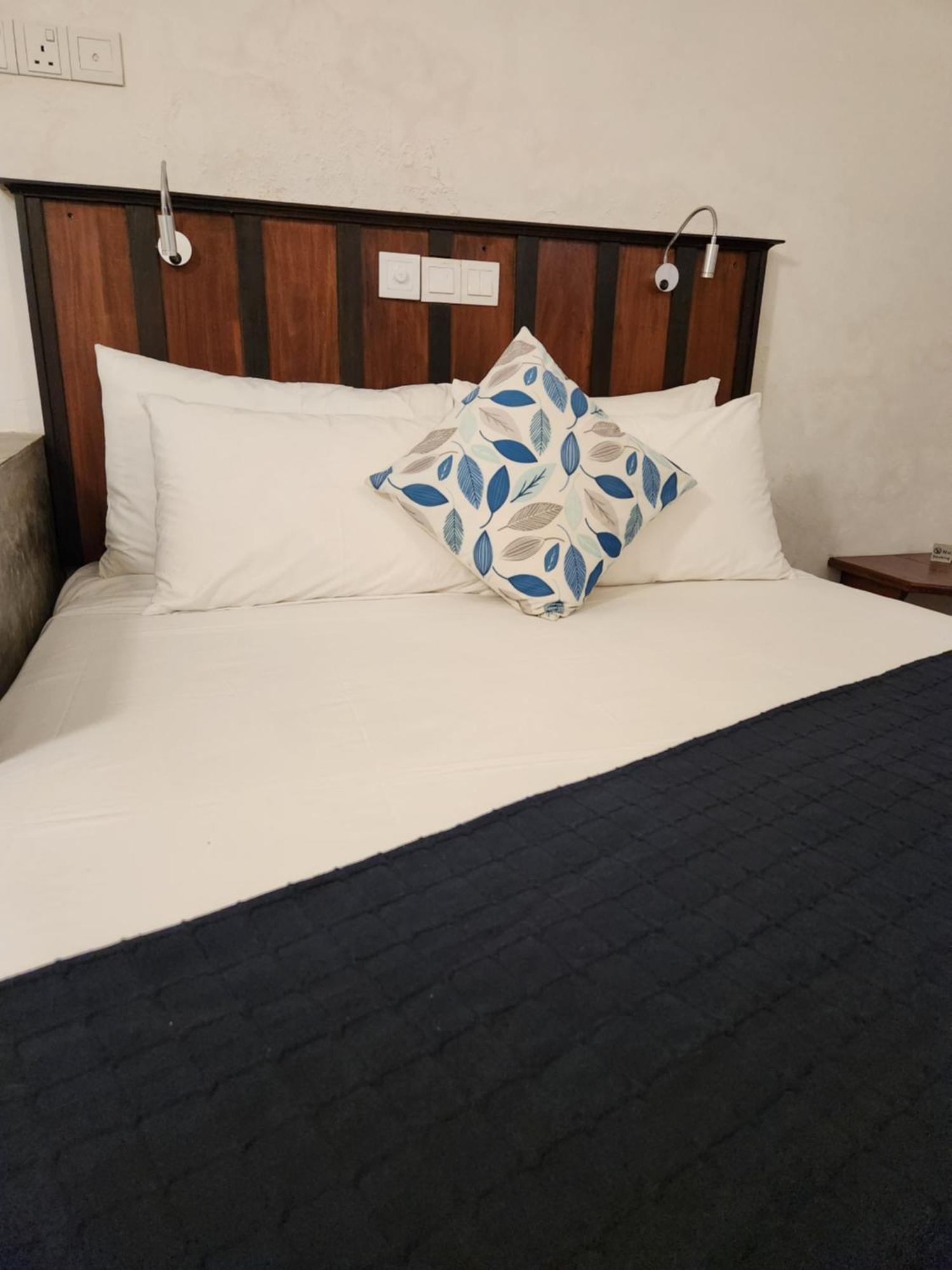 高尔 Zee Golf Affordable Luxury酒店 外观 照片